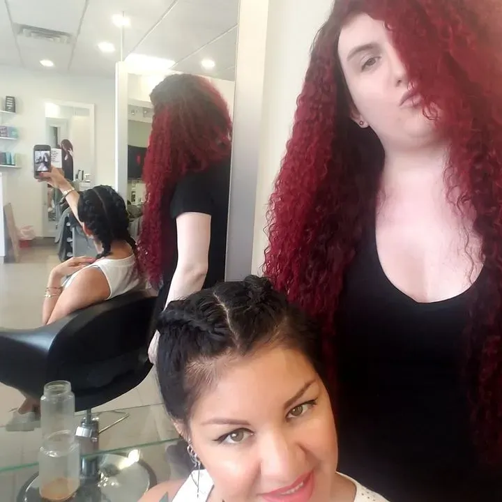 https://cdn.salonspotlight.com/photos/nDYeVKiOV2ehqF3b2SVi/249a013d-4dff-413d-a794-92aed8ab278b_720x720