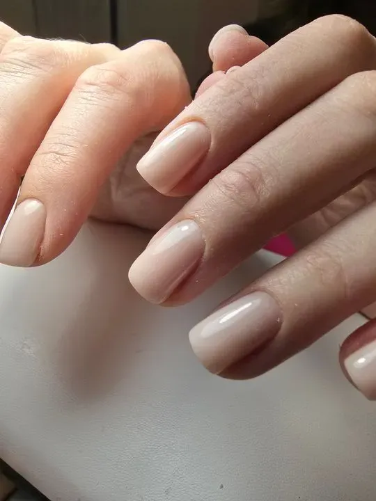 https://cdn.salonspotlight.com/photos/nEi6TDFRkoxpYq7QxI7u/e2a774a2-ae5e-4bc7-9a9b-81df5380c349_720x720