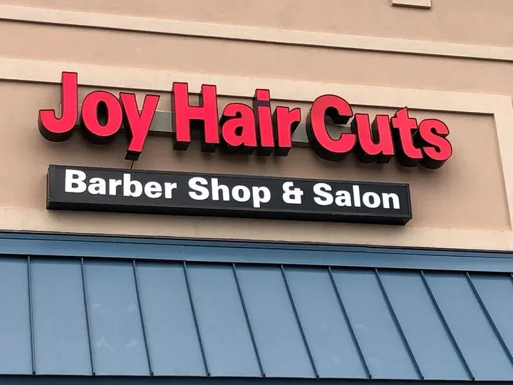 https://cdn.salonspotlight.com/photos/nEy3RTx3GkEbkXulq12N/283ae722-4b13-4c51-a190-91c54643e220_720x720