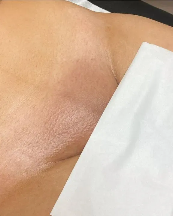 https://cdn.salonspotlight.com/photos/nFAFs3vmTIbFYLf8asNF/c9eb3256-ef81-4e9f-925c-19c876deb7fd_720x720