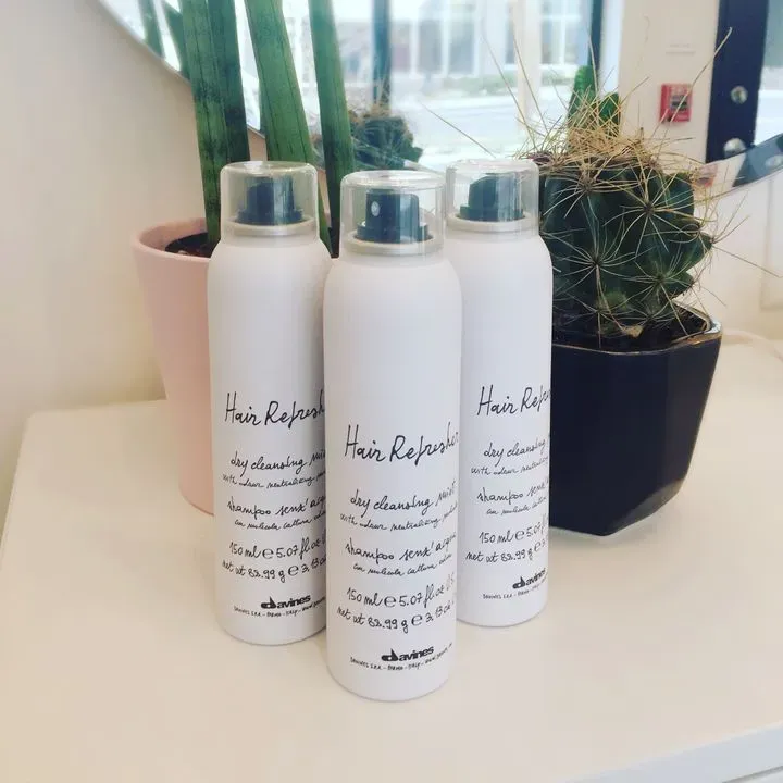 https://cdn.salonspotlight.com/photos/nMdteFVvNSn83t3zyb6e/268aa6c3-75a6-4ad6-a368-c4a7630c6ad0_720x720