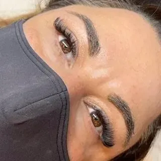 https://cdn.salonspotlight.com/photos/nNLGWHRpI532UottRTXU/42fb7f21-0d53-4d2d-aab9-e0044ef106e7_720x720