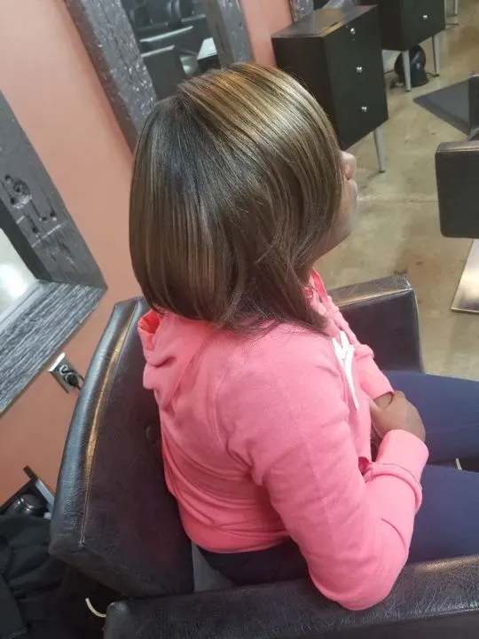 https://cdn.salonspotlight.com/photos/nONQCQvYEVjQJYwEivgO/547bbf43-cc48-40bf-a5ee-5e5118be2239_720x720