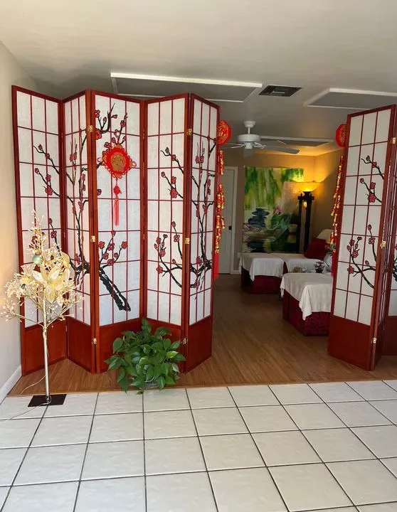 https://cdn.salonspotlight.com/photos/nQ8zhzNYrac62sKYC2yZ/ee0c4114-ae9a-408a-9f4c-b08247560715_720x720