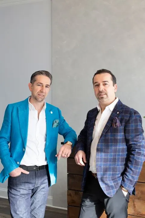 https://cdn.salonspotlight.com/photos/nRywqU1r9b43cs38x5oq/0ded0560-9bf7-4cc5-9fbd-aad4037f7c3b_720x720