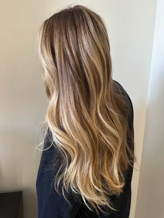 https://cdn.salonspotlight.com/photos/nRywqU1r9b43cs38x5oq/dd8ad871-340e-4467-a4a8-64a975020ba4_720x720