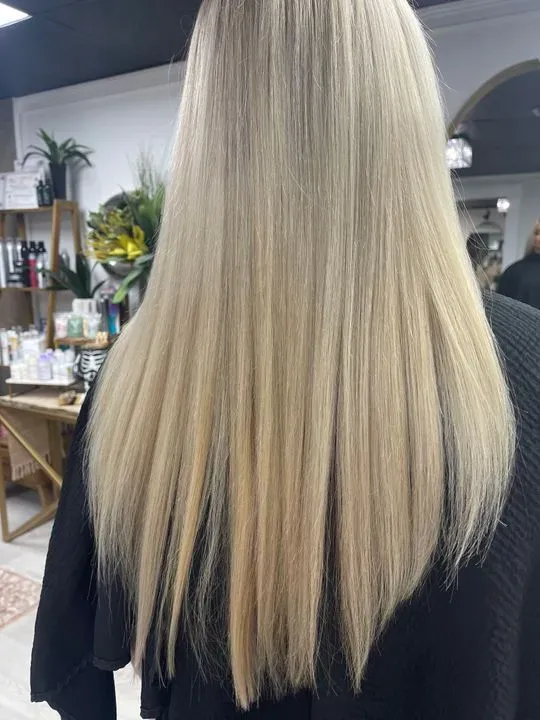 https://cdn.salonspotlight.com/photos/nTLRhneOSWTSDandPs3D/b0c6c88b-8b2a-4cb7-94c3-b1a0eb440d39_720x720