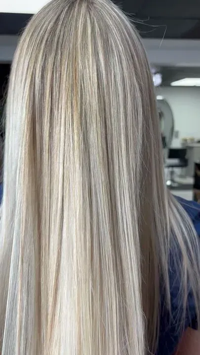 https://cdn.salonspotlight.com/photos/nTLRhneOSWTSDandPs3D/e0e55171-39c6-406b-8986-83ddcee2cb7e_720x720