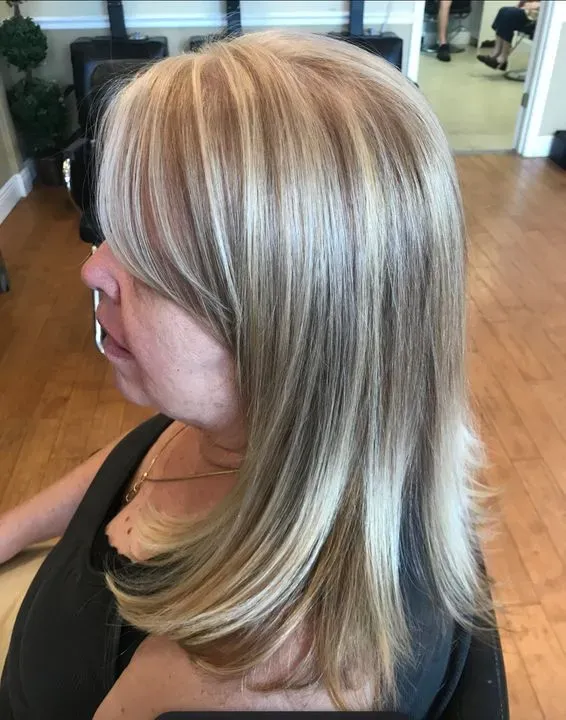 https://cdn.salonspotlight.com/photos/nW5rxIbtXjnnkniBxuY6/8f00d910-c6ca-4732-a15e-e2f35fa08f34_720x720
