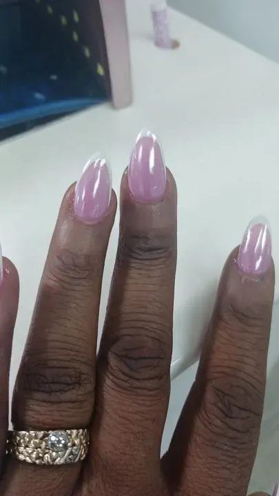 https://cdn.salonspotlight.com/photos/nXOa1nwveYyGuCo0cEJn/20f92723-688b-4064-b659-b49cf87d54b0_720x720