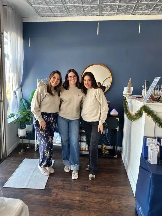 https://cdn.salonspotlight.com/photos/nanfo9tzNYsjwgQwRctm/649f3556-c21e-4efb-96c7-677a553fa3ca_720x720