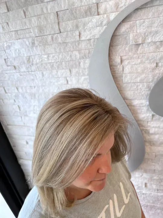 https://cdn.salonspotlight.com/photos/ndPcI0URfMzrtloufiiD/fedf7244-618a-4799-8850-43dd81d4861e_720x720