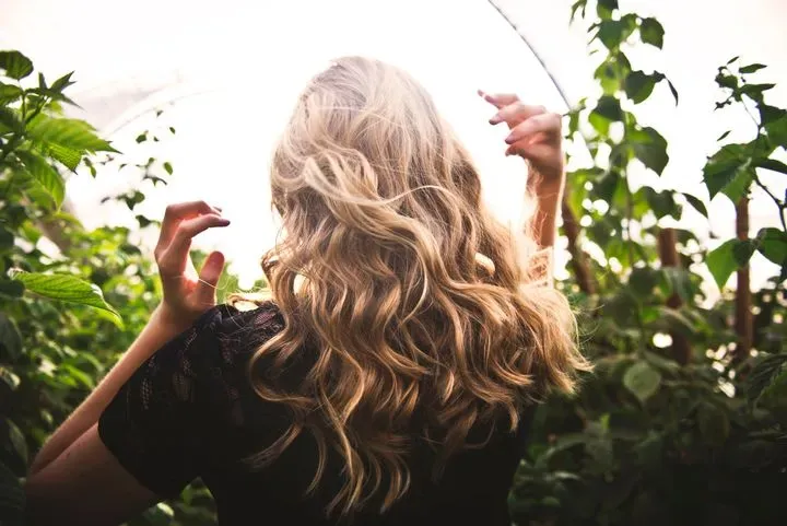 https://cdn.salonspotlight.com/photos/nhn12bjgxHMCMlZ3WSJ5/6d9eb976-5f5c-4f3c-ac51-347b8f86f35a_720x720