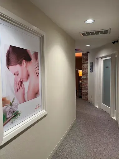 https://cdn.salonspotlight.com/photos/nhubStIKJ6GcZLQ4envW/0dd94bd5-2ebe-482a-accb-e2d6473335e5_720x720