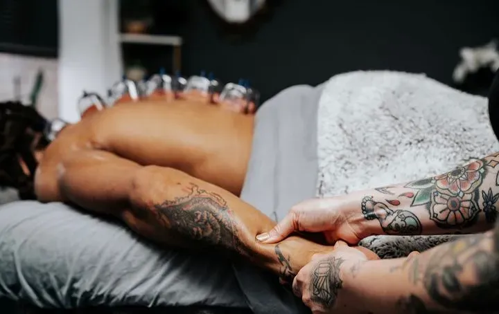https://cdn.salonspotlight.com/photos/nilS08yZL9xd6b6I6UMq/4d25b177-b718-4ef9-bb3d-2fabfb5f686a_720x720