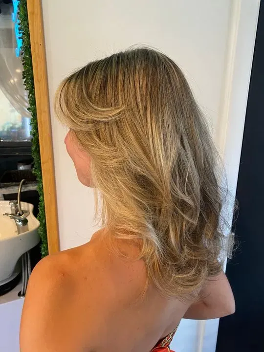 https://cdn.salonspotlight.com/photos/nmkN1UEbEqOqySGcNTaa/a3615e74-5c5d-42c3-8ebf-36f4f0da2a1b_720x720