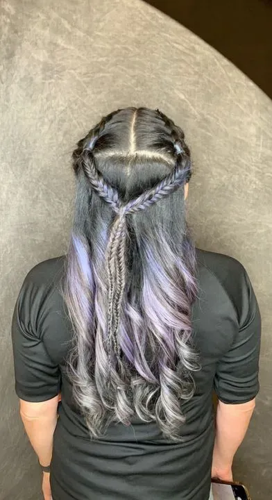 https://cdn.salonspotlight.com/photos/nqpCVVBz094WQr3fFd8K/378324b2-a41e-42d2-a98a-c0d560bdefd1_720x720
