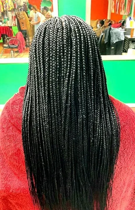 https://cdn.salonspotlight.com/photos/nwPQT3Uk0Ibz22XNhJZf/1b98ac49-15ab-41b2-a828-6e6bead59998_720x720