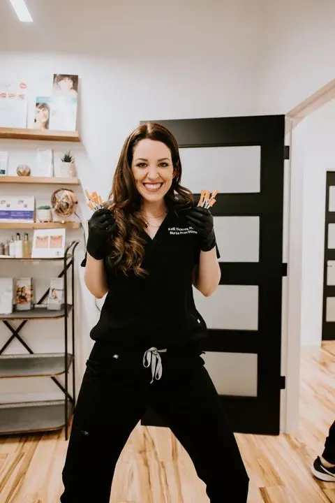 https://cdn.salonspotlight.com/photos/oFIfyOZOOBR048aBARIl/c8860b4e-1c3e-4a7b-9c04-212753ff4969_720x720
