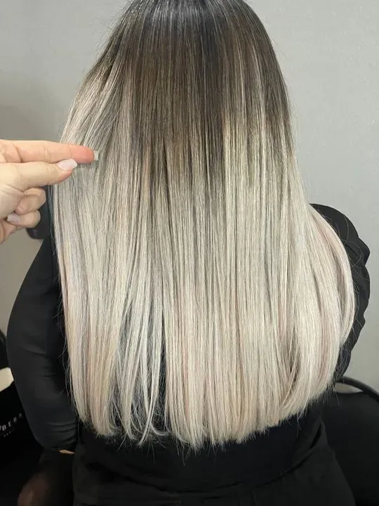 https://cdn.salonspotlight.com/photos/oHDLkgESeHKBj1Q2u0S6/34c0d2f8-1937-4e97-83a6-66440b1c2b05_720x720