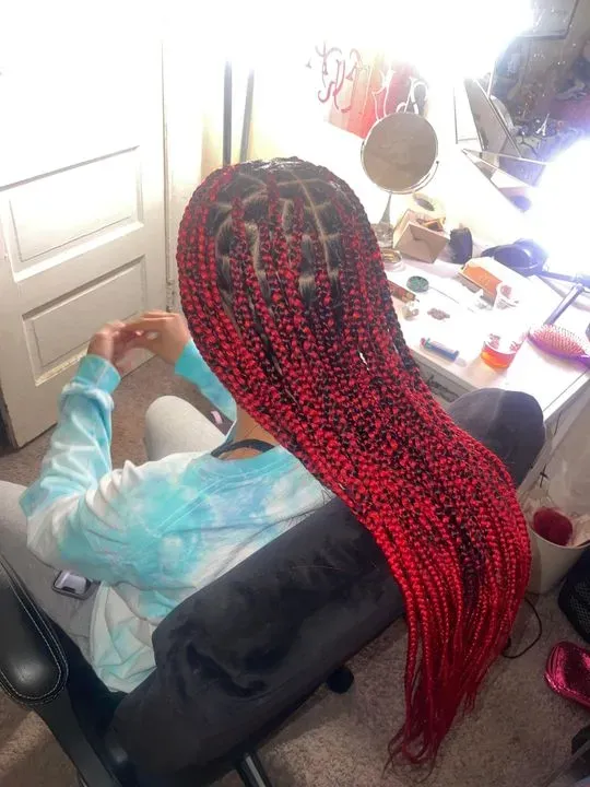 https://cdn.salonspotlight.com/photos/oHsdDzBqu3OpG3oQ2H0N/40792920-162e-4f43-947b-80d1504ca787_720x720