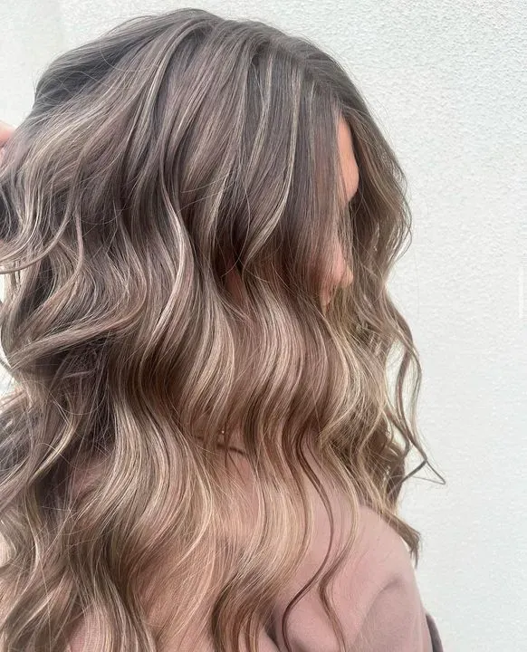 https://cdn.salonspotlight.com/photos/oNvnsAxkoI37QdNDIvMc/18937c77-1cd0-4918-ac85-59339ac8d8c8_720x720