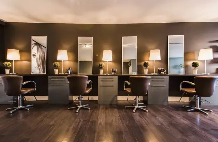 https://cdn.salonspotlight.com/photos/oSMXJQFUxMxoLQFhBdcK/0a7bbf9b-b1b6-4460-89af-0529fce19422_720x720
