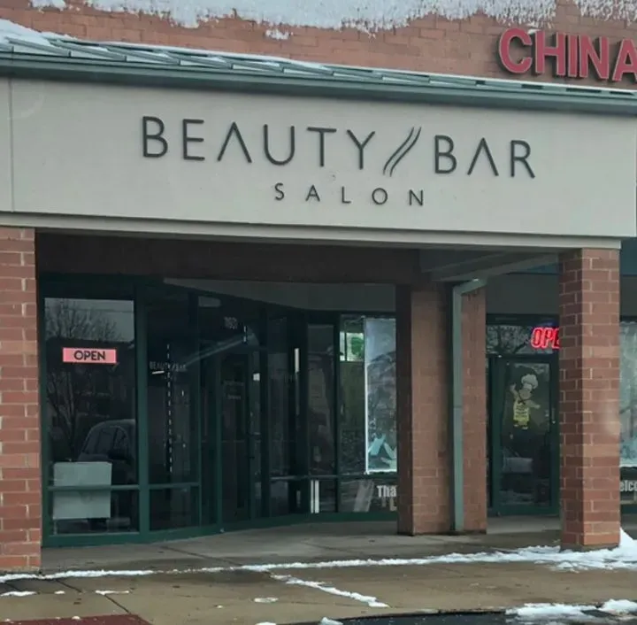 https://cdn.salonspotlight.com/photos/oVtOcG9Ca3oQhgblrsg9/e4991890-ced1-45aa-9e15-8db52b953444_720x720