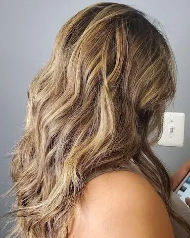 https://cdn.salonspotlight.com/photos/oVtOcG9Ca3oQhgblrsg9/f0a2f0dd-0a27-4425-977c-4401bb2ba3c3_720x720