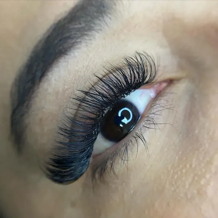 https://cdn.salonspotlight.com/photos/oWnQXXaOkqRdnRHof3xi/e6bc655c-deb6-455a-85e2-d044a680ca04_720x720