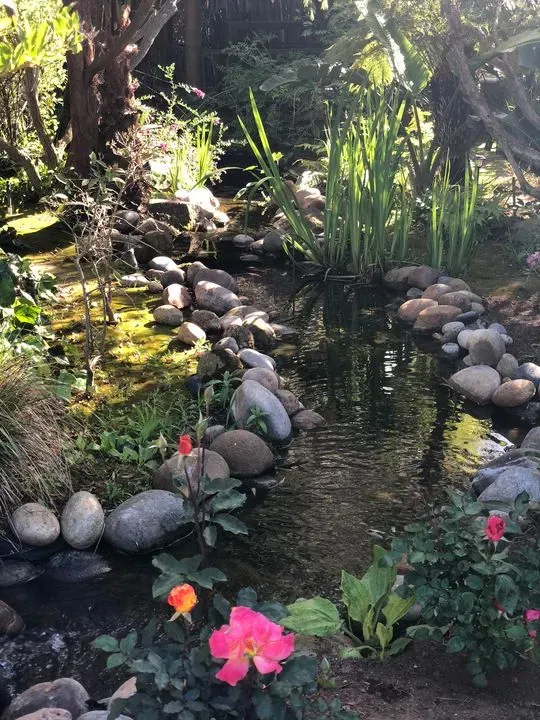 https://cdn.salonspotlight.com/photos/oYvhoKsaRRoaEeUd4ox4/365746e7-e71d-4a11-956a-3b466c730fb9_720x720