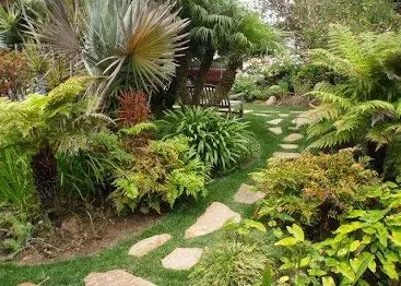 https://cdn.salonspotlight.com/photos/oYvhoKsaRRoaEeUd4ox4/9a22fbcd-7f97-4981-b541-328b6fd6cba2_720x720