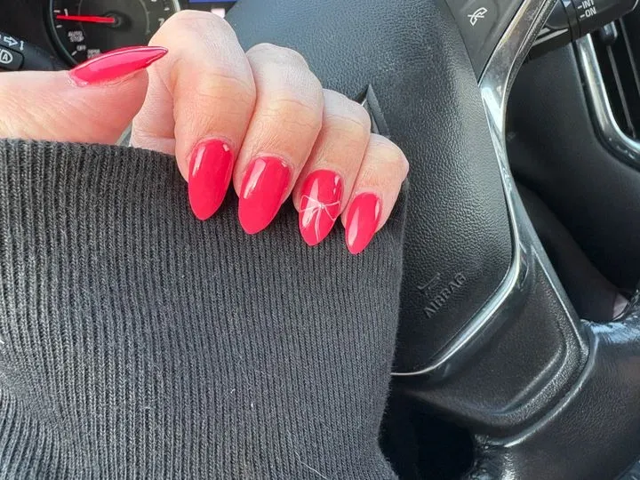 https://cdn.salonspotlight.com/photos/od3hB757hrsyHj5HMDKE/58112e72-64c4-455b-890d-4b8b555093ec_720x720