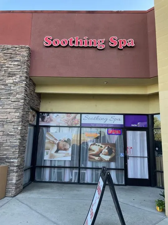 https://cdn.salonspotlight.com/photos/ohmdUqw6waVXd4CIRy6x/df0a4d71-fb8b-464f-8c60-d89e5c7ad926_720x720