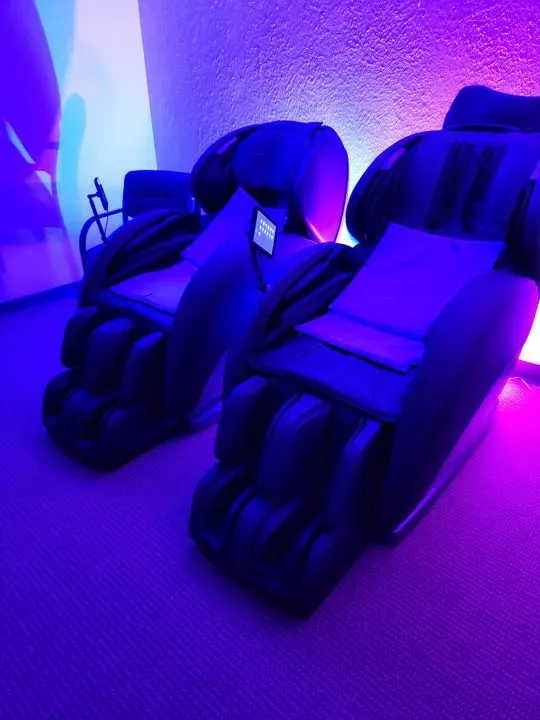 https://cdn.salonspotlight.com/photos/ooMQrjirNjOAiFYn1G8H/a5e528c2-f57e-4302-83f9-decf162eac79_720x720