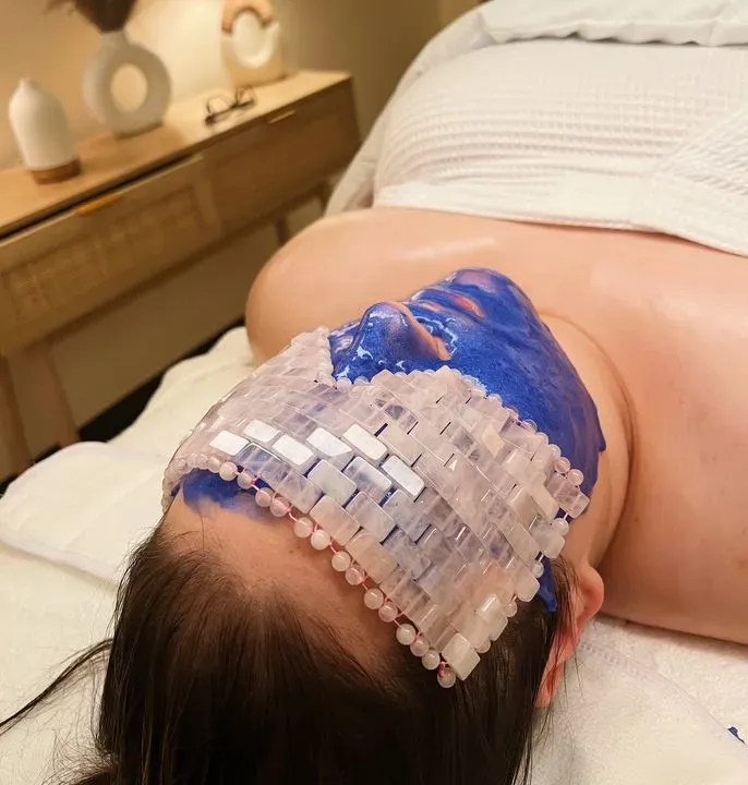 https://cdn.salonspotlight.com/photos/oqJApqKdHTX8v7zbPu2d/871493af-7314-4eb0-ad52-5c626702bebd_720x720