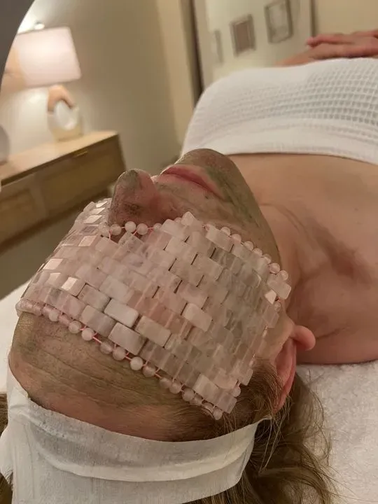 https://cdn.salonspotlight.com/photos/oqJApqKdHTX8v7zbPu2d/a4337981-0413-4777-bfff-0bc1a5823a6b_720x720