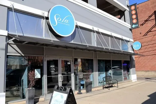 https://cdn.salonspotlight.com/photos/orZavlstmZ6Y7YqAry7X/f508361b-0e12-4323-91e1-db9dfa976747_720x720