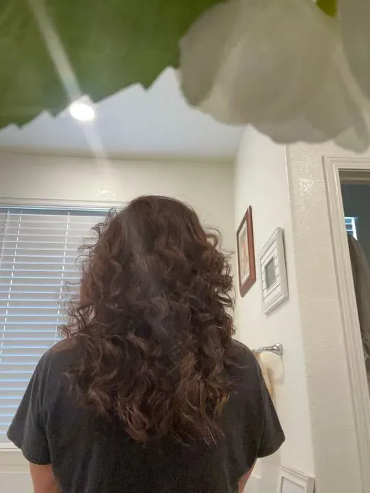 https://cdn.salonspotlight.com/photos/otgeWjw4ZH3H2QzULBLk/36e153d8-1e17-4c93-aabd-48a5d1ed6d17_720x720