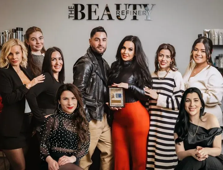 https://cdn.salonspotlight.com/photos/ovx6uWwOLcLeo5D8m2s1/6952262f-e18b-4f59-a4ff-0e196232c59f_720x720