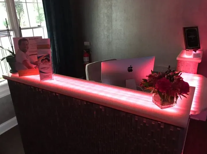 https://cdn.salonspotlight.com/photos/p1vrR1PPimV10qaCoHEp/a5b53f2a-d6f7-4741-a725-35585d01cc9f_720x720