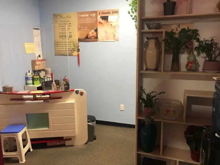 https://cdn.salonspotlight.com/photos/p6BC5JyMXKe9VDdvmB5B/26a1d0ec-0579-4efd-a485-fbef4473cd0a_720x720