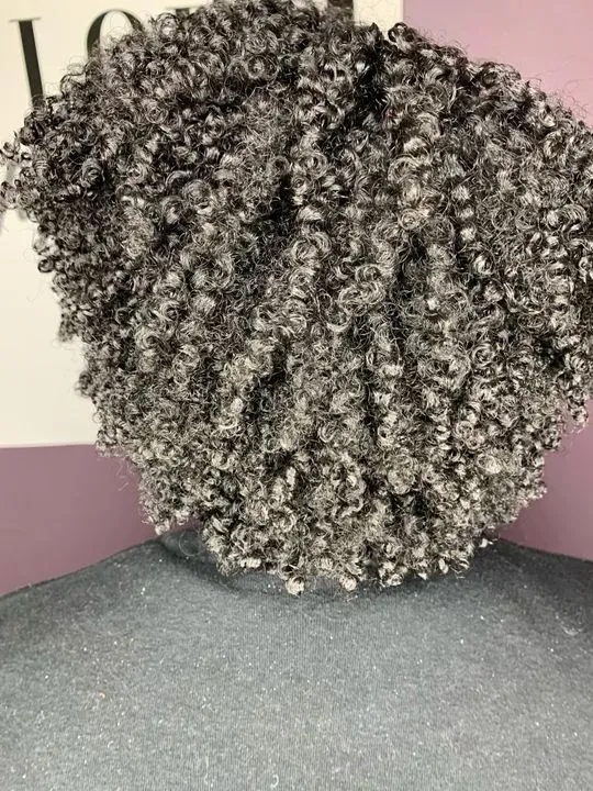 https://cdn.salonspotlight.com/photos/p7N9nRLCBEXk1D0B3rdY/296bd54e-0b08-4bdb-9115-8fc92d4101c2_720x720