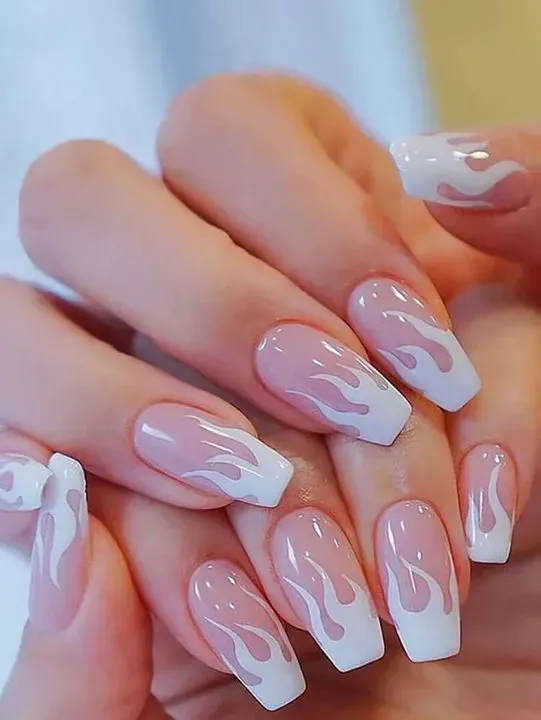 https://cdn.salonspotlight.com/photos/p8Wa24SWdl5SPRtO6WRk/44201bb8-f718-40eb-abe4-4e692b3cf0e2_720x720