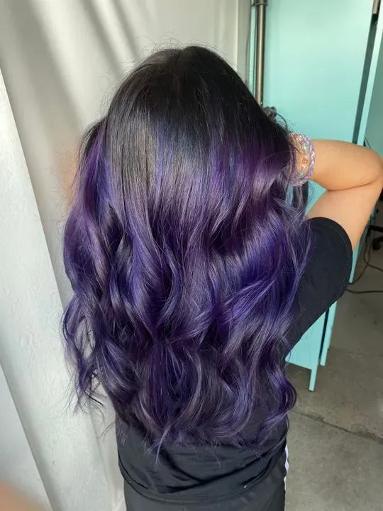 https://cdn.salonspotlight.com/photos/pAAcMj1DyYIdRaXwQKTy/783318d9-87d4-4eee-a6a7-7ba8e05688a3_720x720