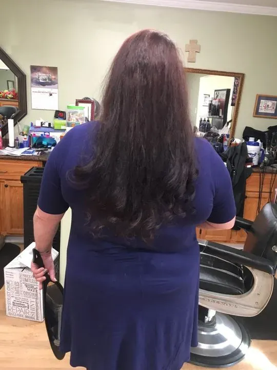 https://cdn.salonspotlight.com/photos/pAywcLmIdivPGh3FbKIX/4aaa2992-2e0c-4a1b-8d35-66436e76f9c9_720x720