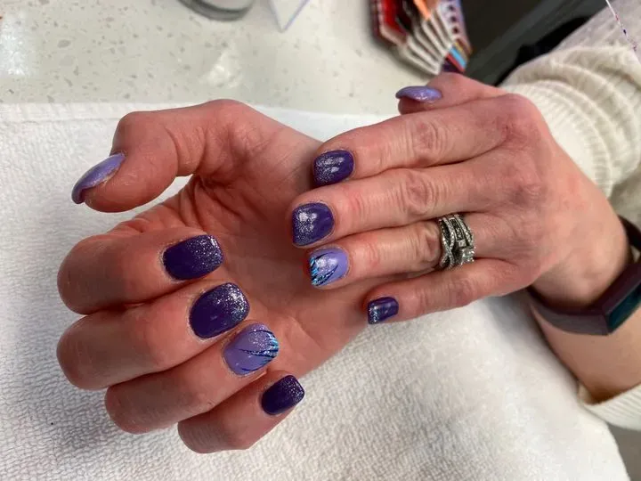 https://cdn.salonspotlight.com/photos/pCPSdRVFgd0qMVyYfqN8/3d313712-3ae4-4141-8ce1-ae0e7af745ff_720x720