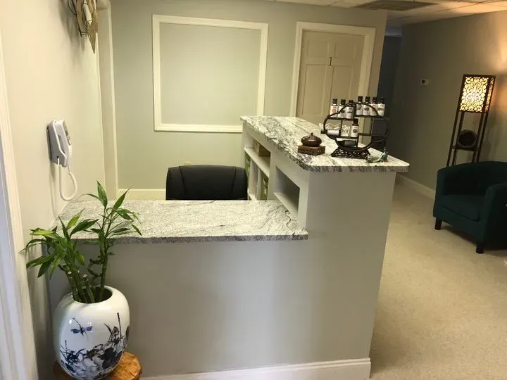 https://cdn.salonspotlight.com/photos/pNJ0PUa221RAoAV44JyY/98cf8a0a-9564-4896-9e87-936d10484e18_720x720