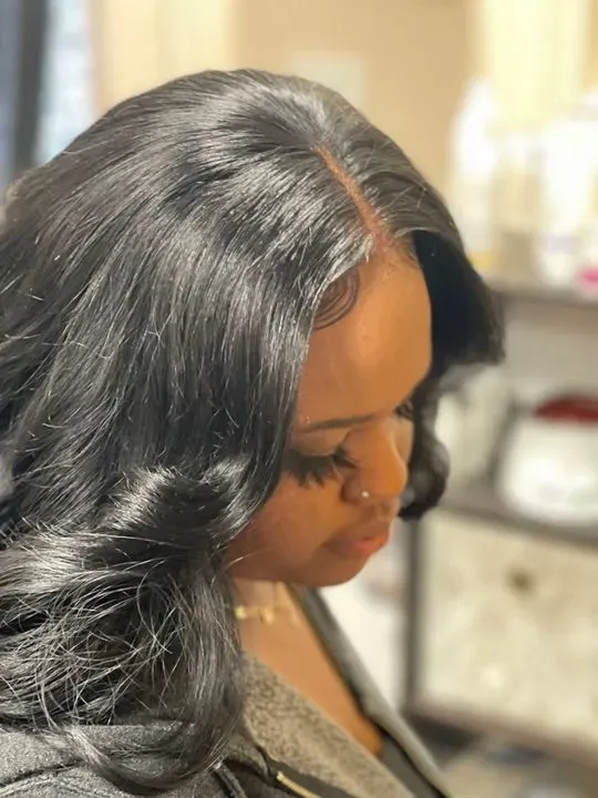 https://cdn.salonspotlight.com/photos/pOdL6NF2mPjsUu5A172s/c244acd0-cc78-4e38-a20d-e6c9ffe63672_720x720
