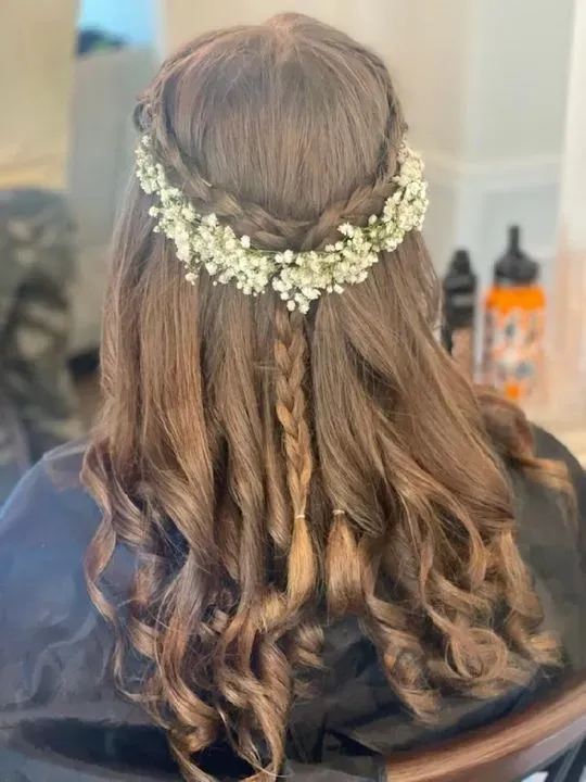 https://cdn.salonspotlight.com/photos/pPsP80cS8N39VV4rf7JB/288b56a7-7a81-419f-9e9e-9bf58fbe8e2c_720x720